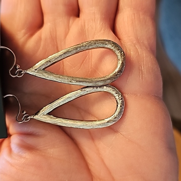 Vintage Teardrop Silvertone Rhinestone Fishhook Earrings - Picture 3 of 4